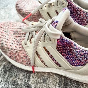 VGUC! Adidas Originals Women’s Ultra Boost 4.0 Size 8.5